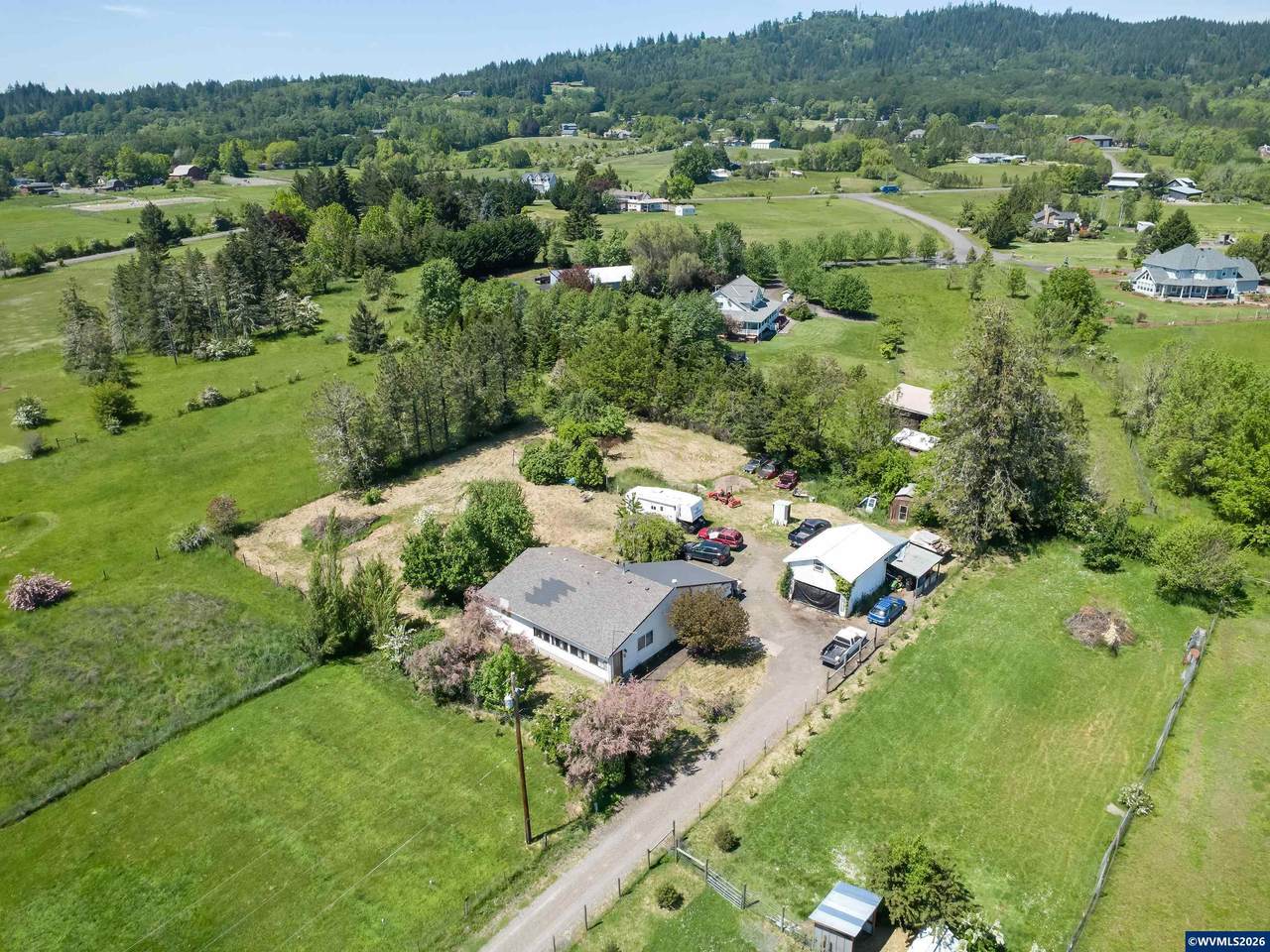 2013 West Hills Rd - Photo 1