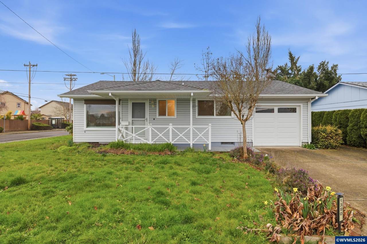 1390 Astor Wy - Photo 1