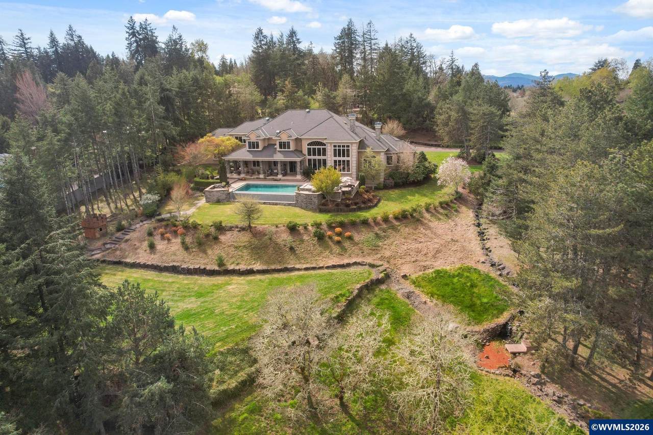 1450 North Albany Rd - Photo 1