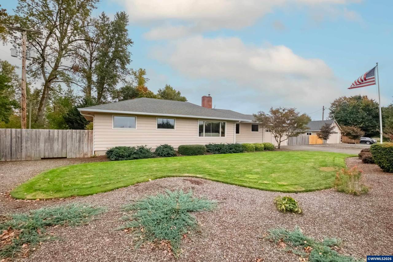 2866 Talbot Rd - Photo 1