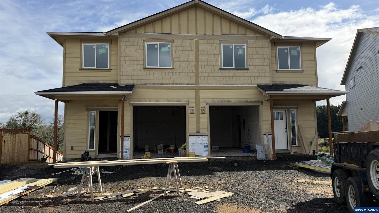 602 Kerns Dr - Photo 1