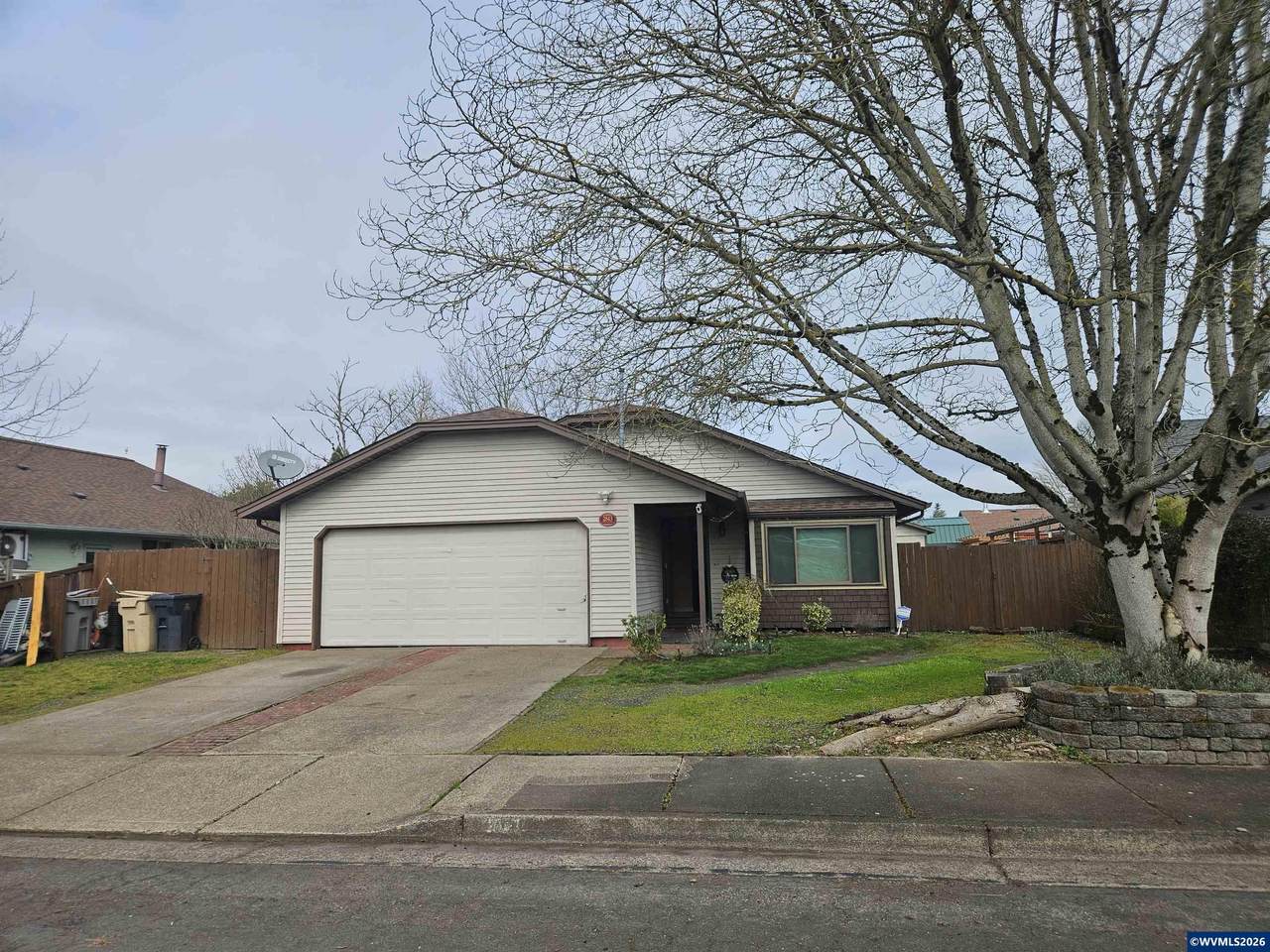 2843 44th Av - Photo 1