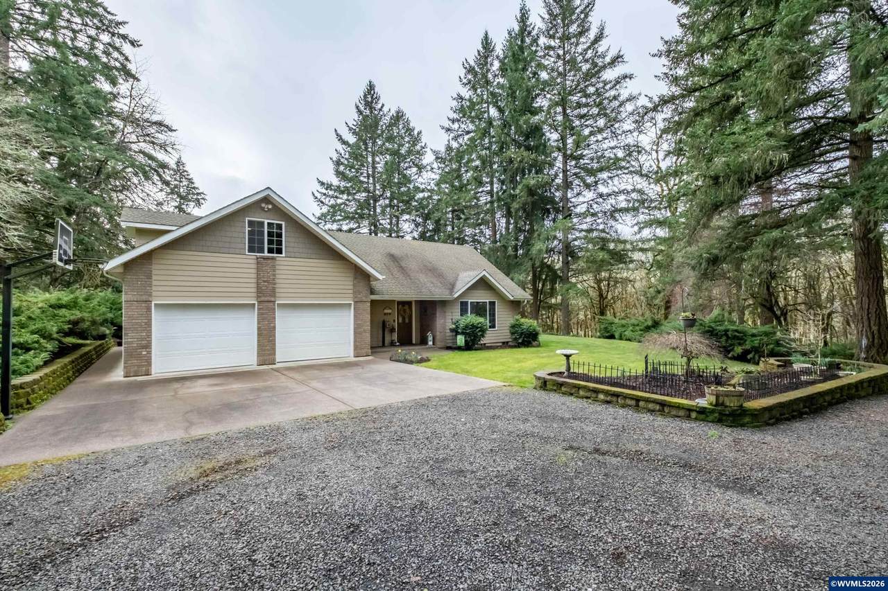 39692 Lacomb Dr - Photo 1