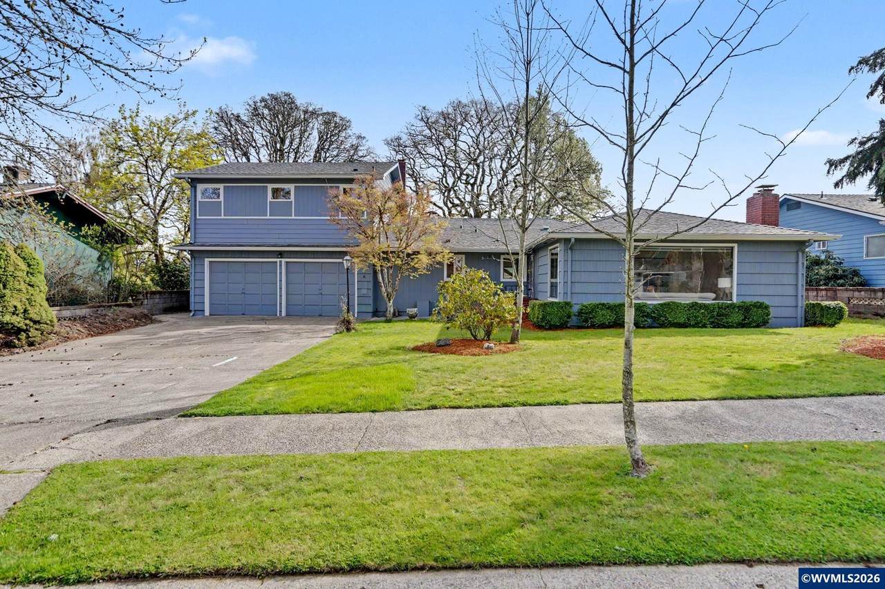 1726 Ewald Av - Photo 1
