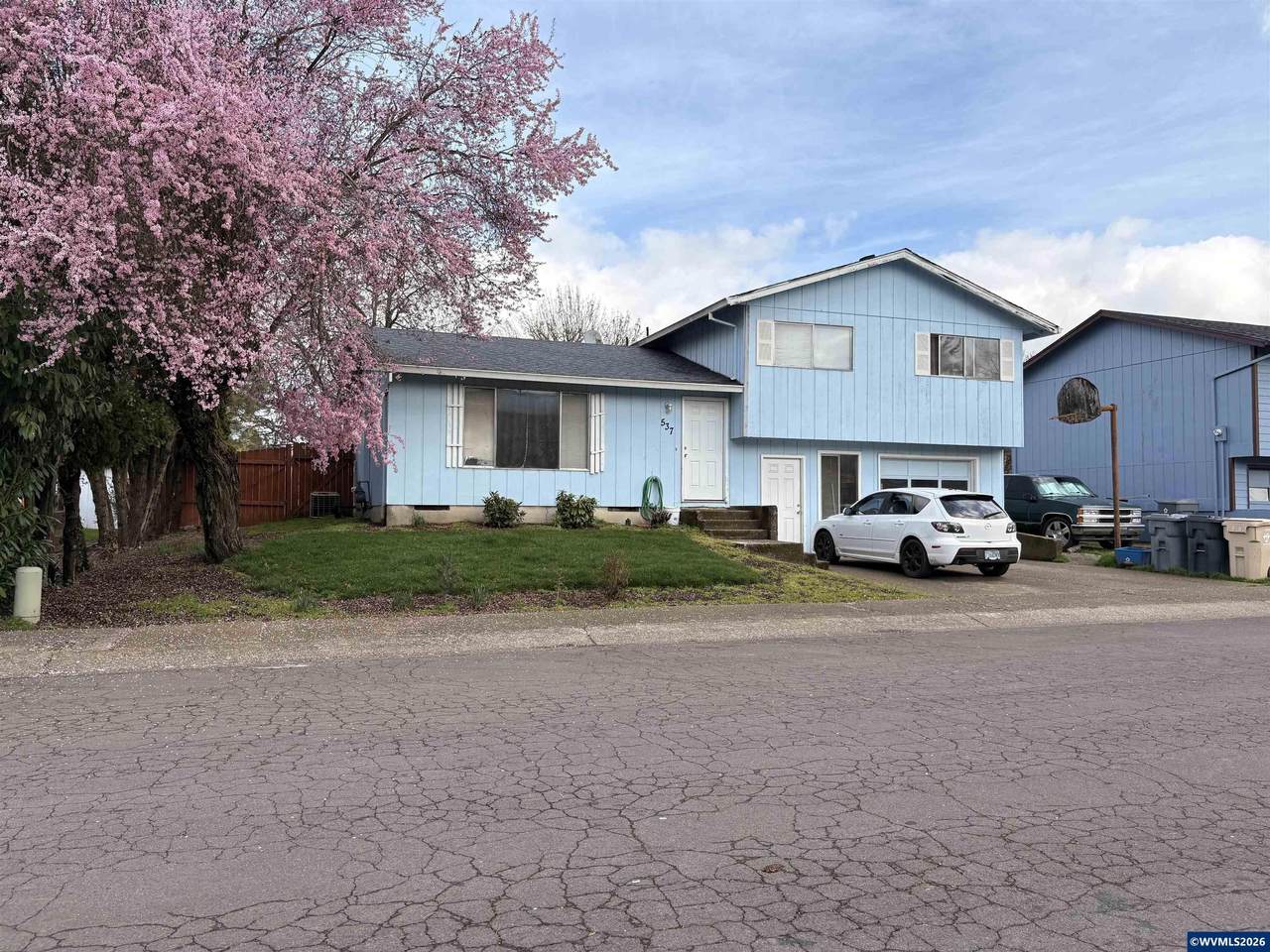537 26th Av - Photo 1