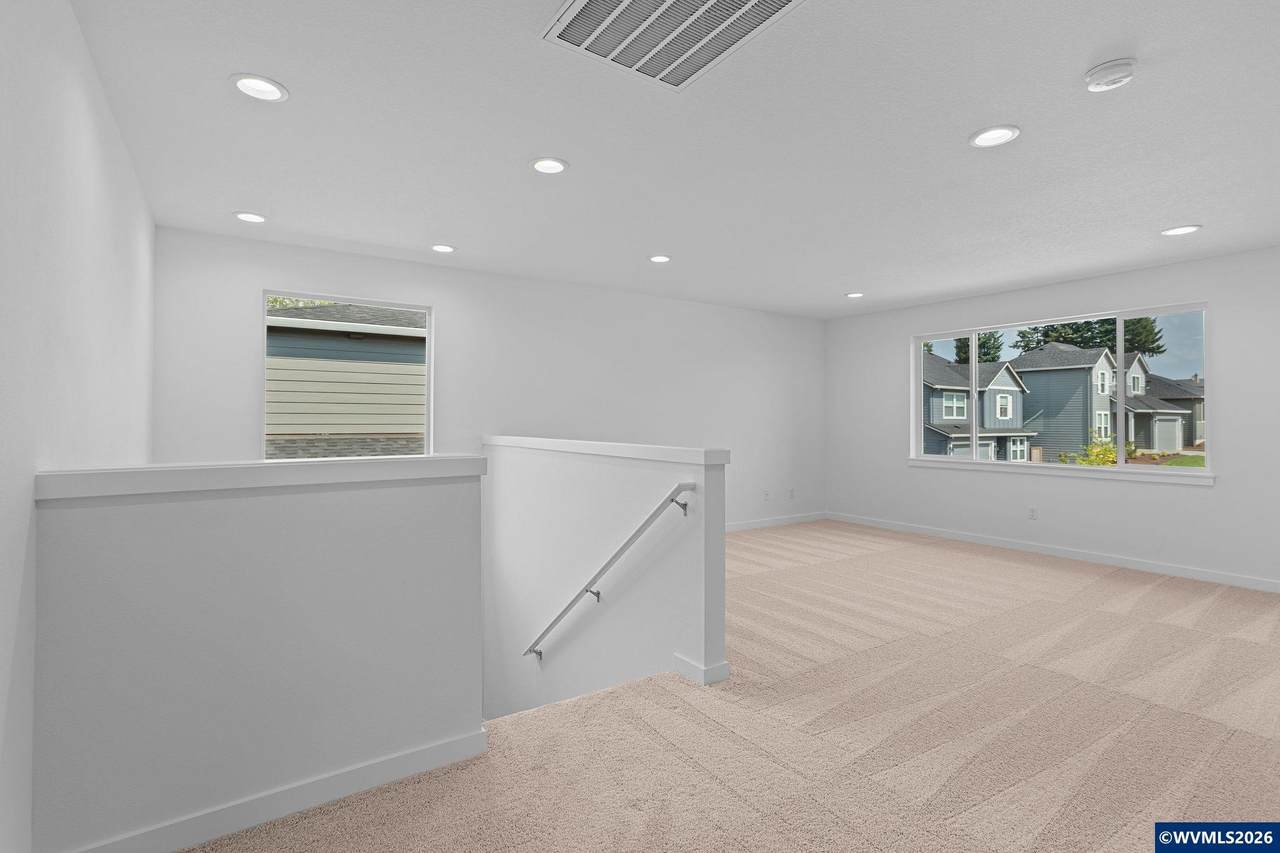 5498 Tanoak Pl - Photo 1