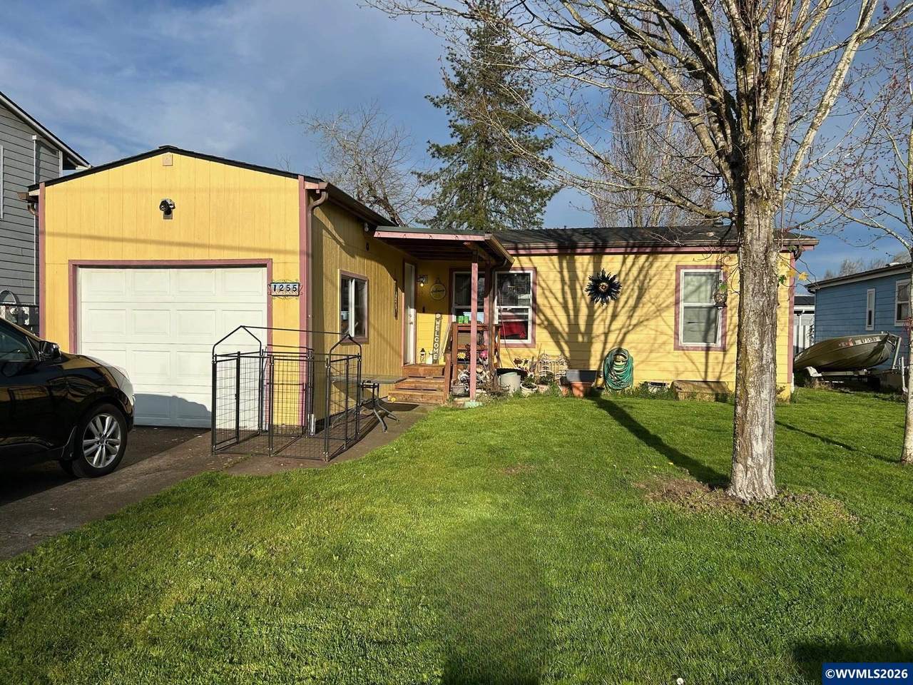 1255 Hood St - Photo 1