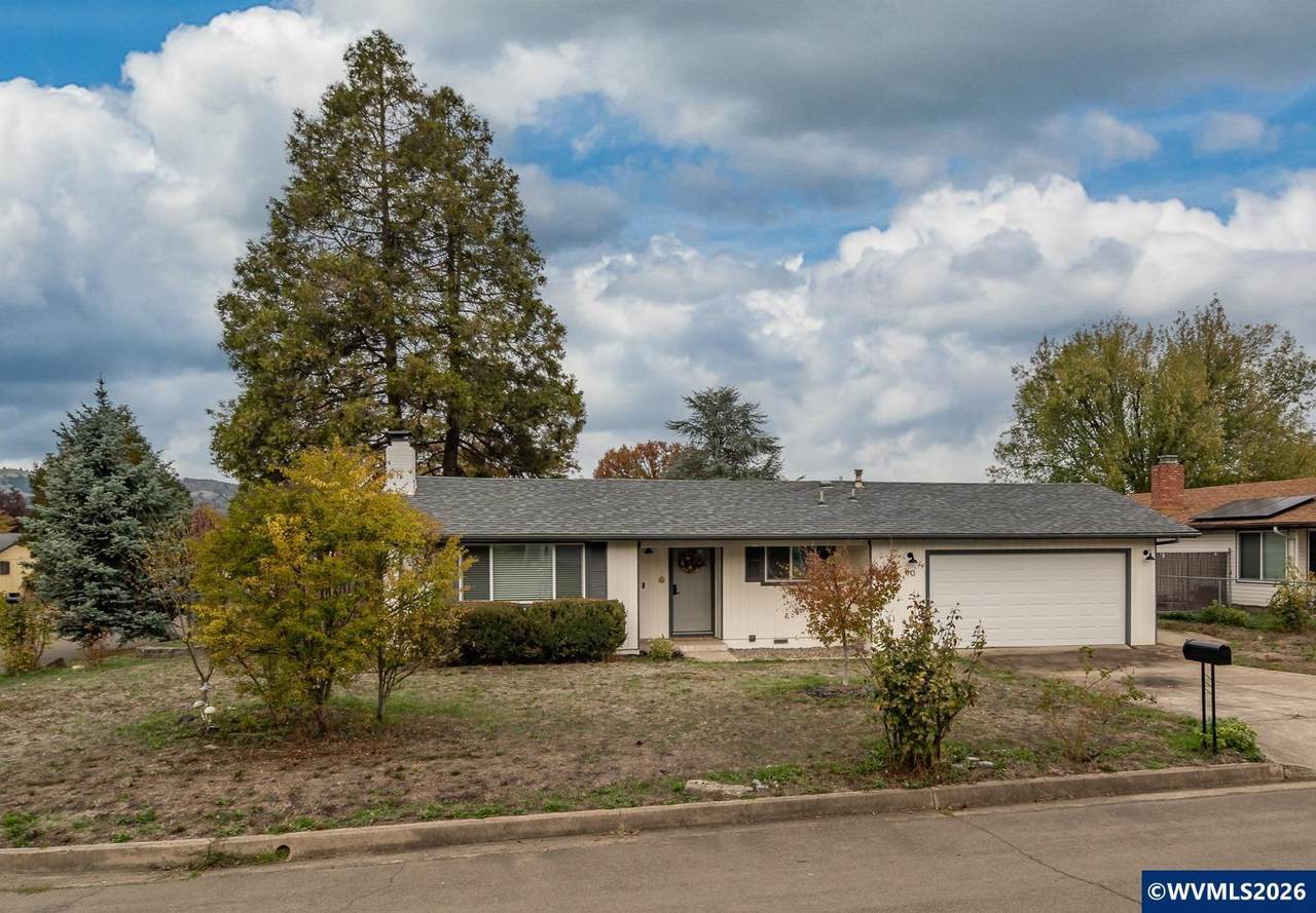 10 Carmel Ct - Photo 1