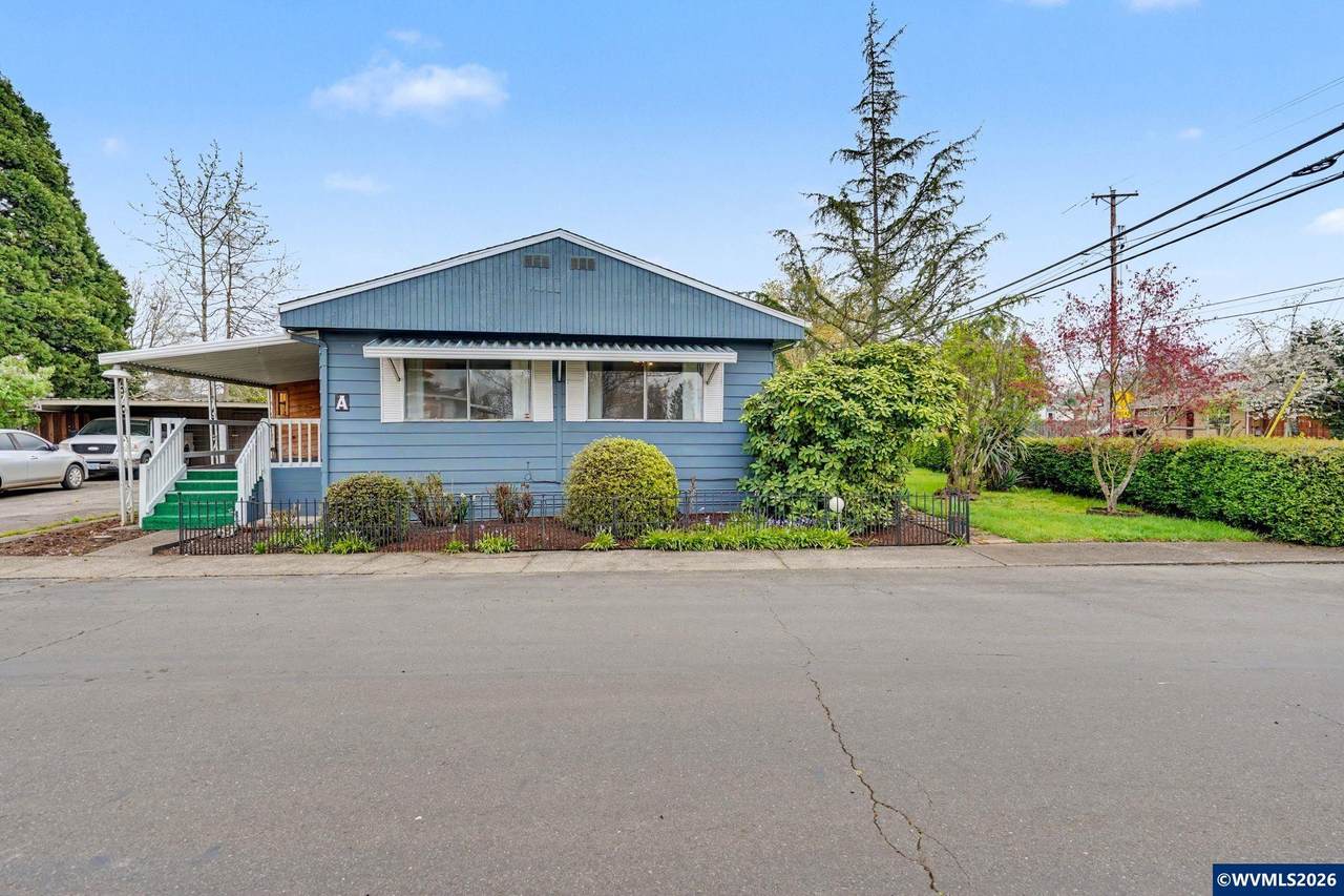 1418 Pine (#A) - Photo 1