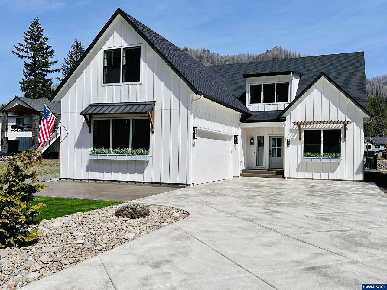335 Janice Ct - Photo 1