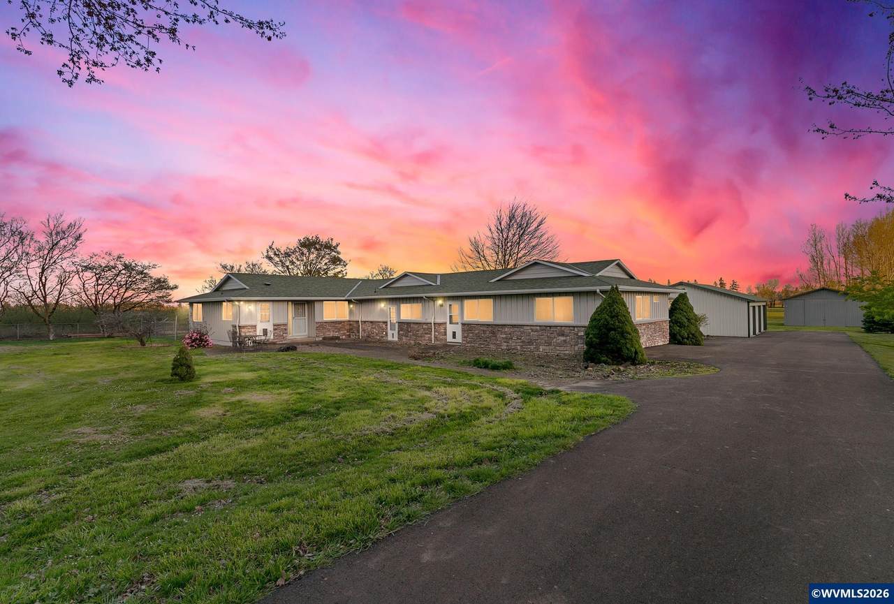 10418 Champoeg Rd - Photo 1