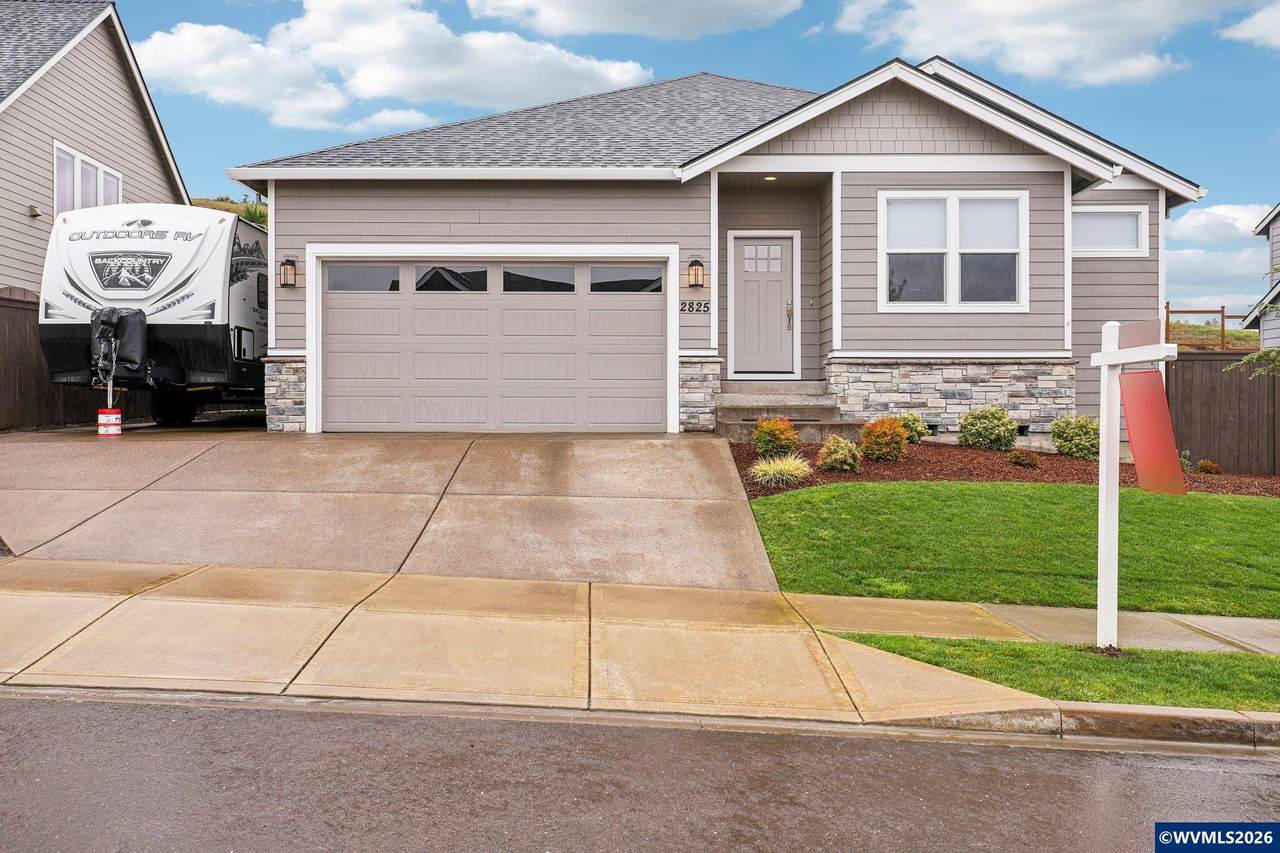 2825 Mt Ashland Ln - Photo 1