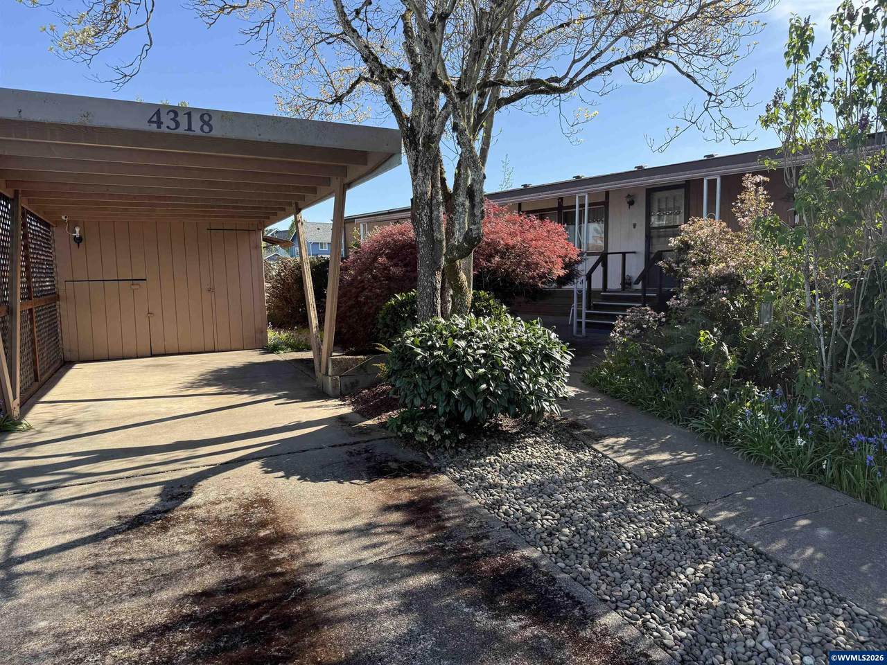 4318 Essex - Photo 1
