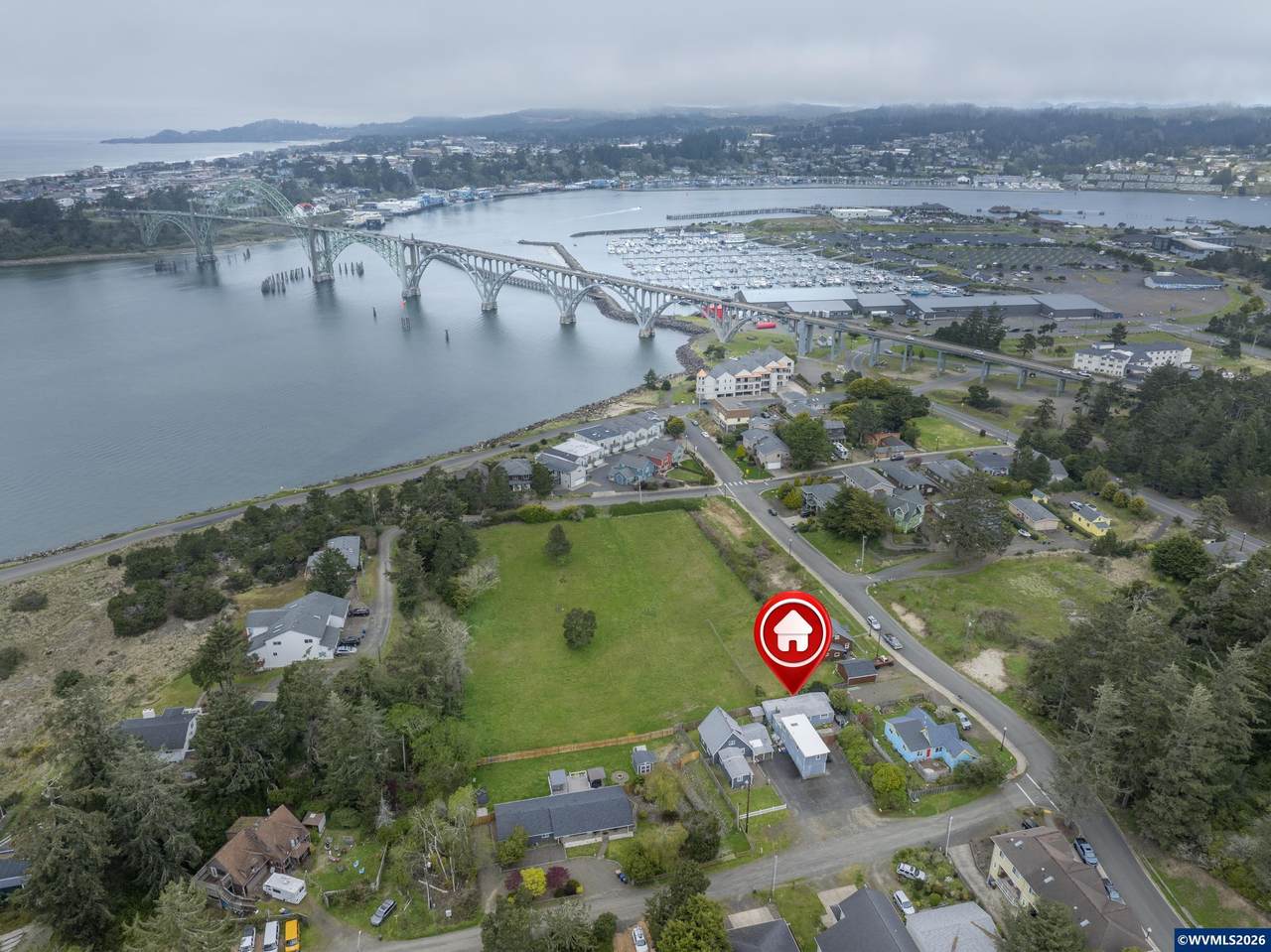 220 29th St - Photo 1