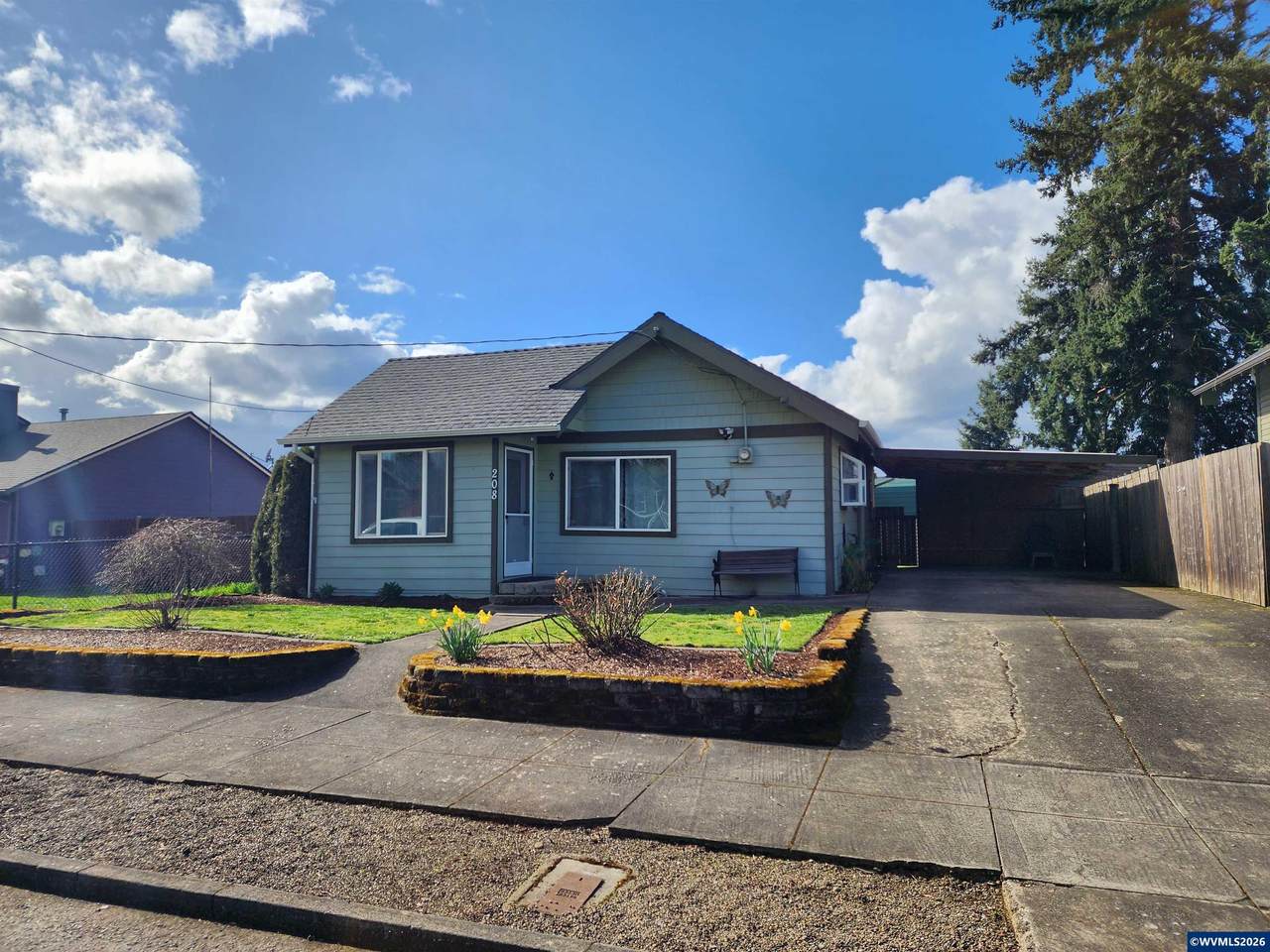 208 Swiegle Av - Photo 1