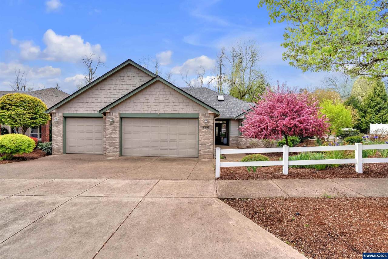1395 West Meadows Dr - Photo 1
