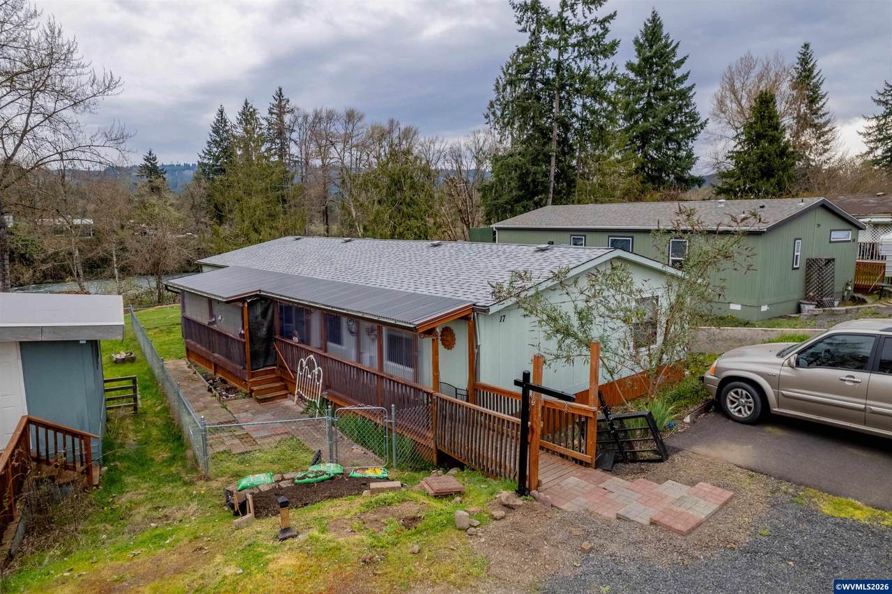 1530 Tamarack #17 - Photo 1