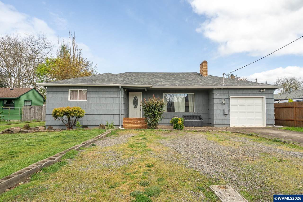 721 Cummings Ln - Photo 1