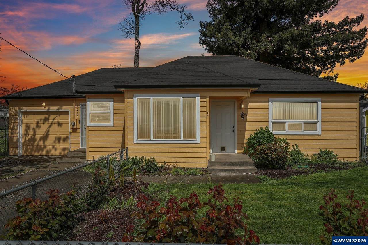 4055 Silverton - Photo 1