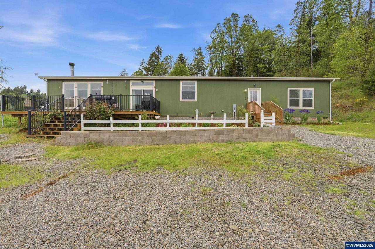 17790 Richardson Rd - Photo 1