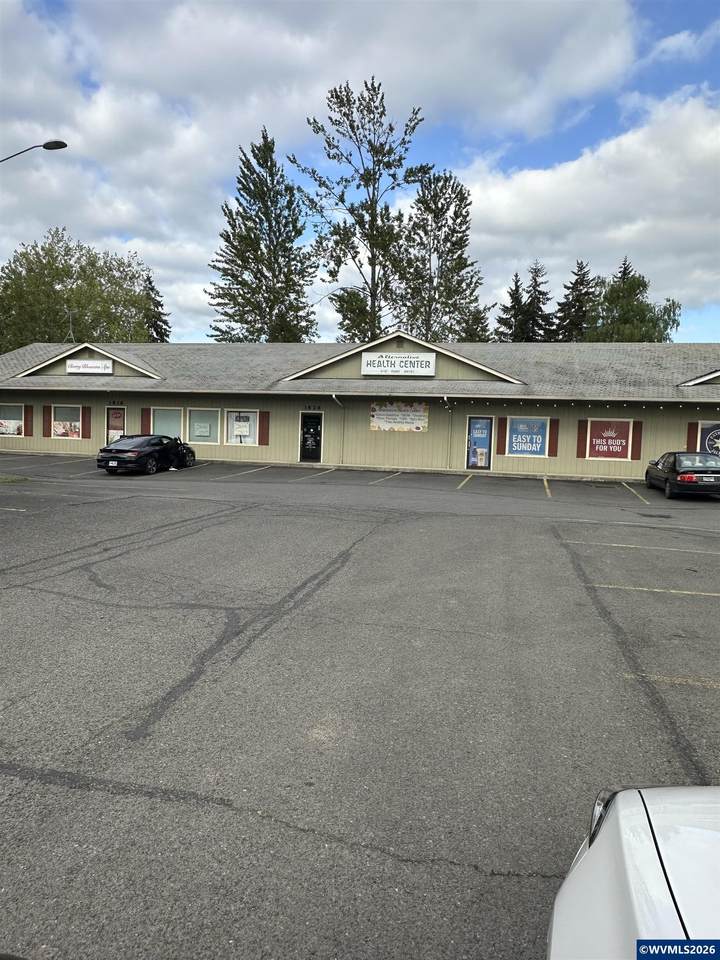 1826 Lancaster - Photo 1