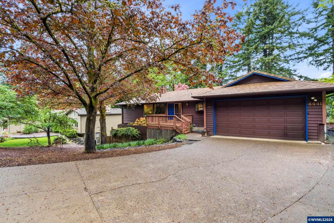 4441 Elmwood Dr - Photo 1