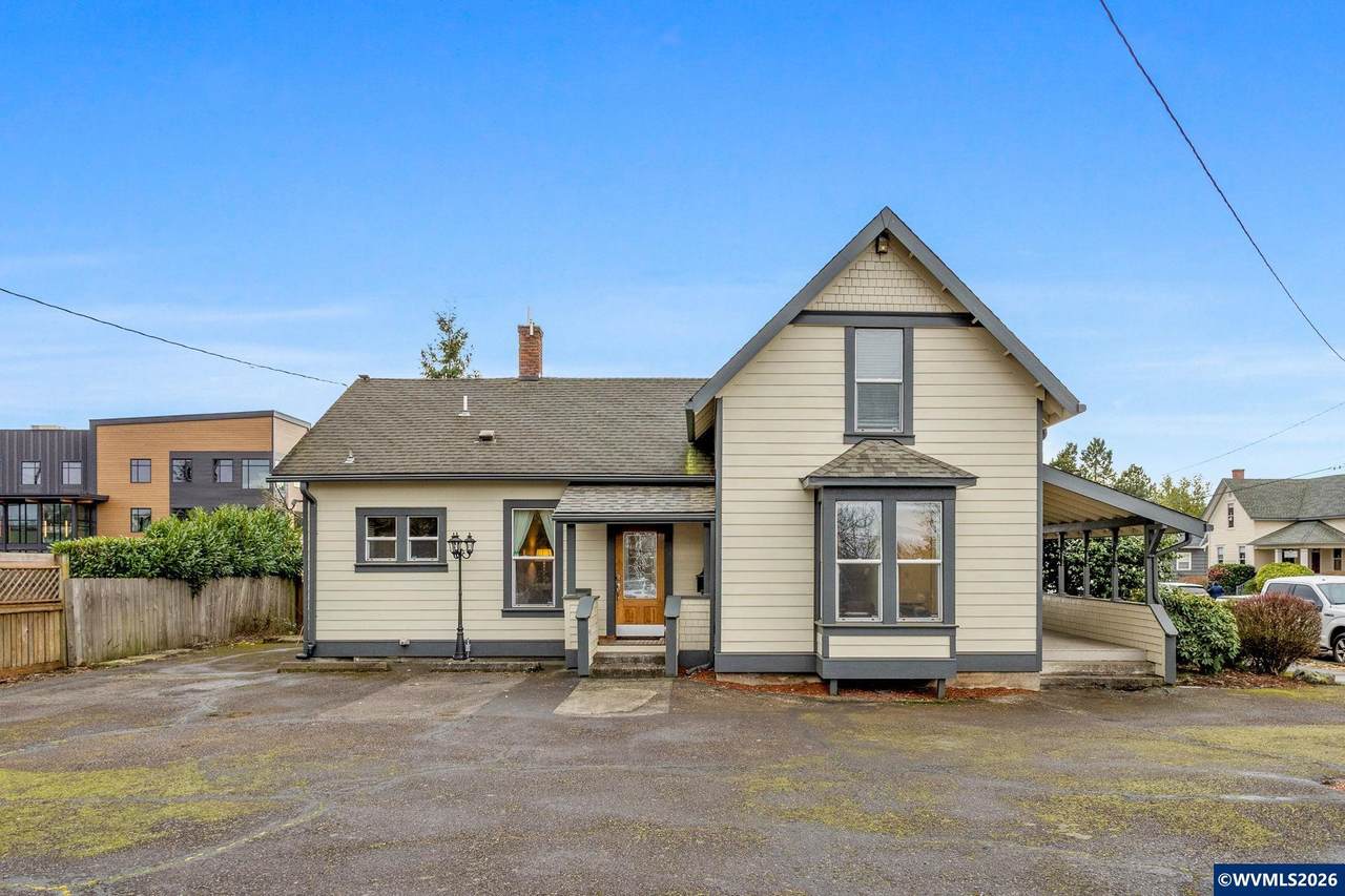 830 Saginaw - Photo 1