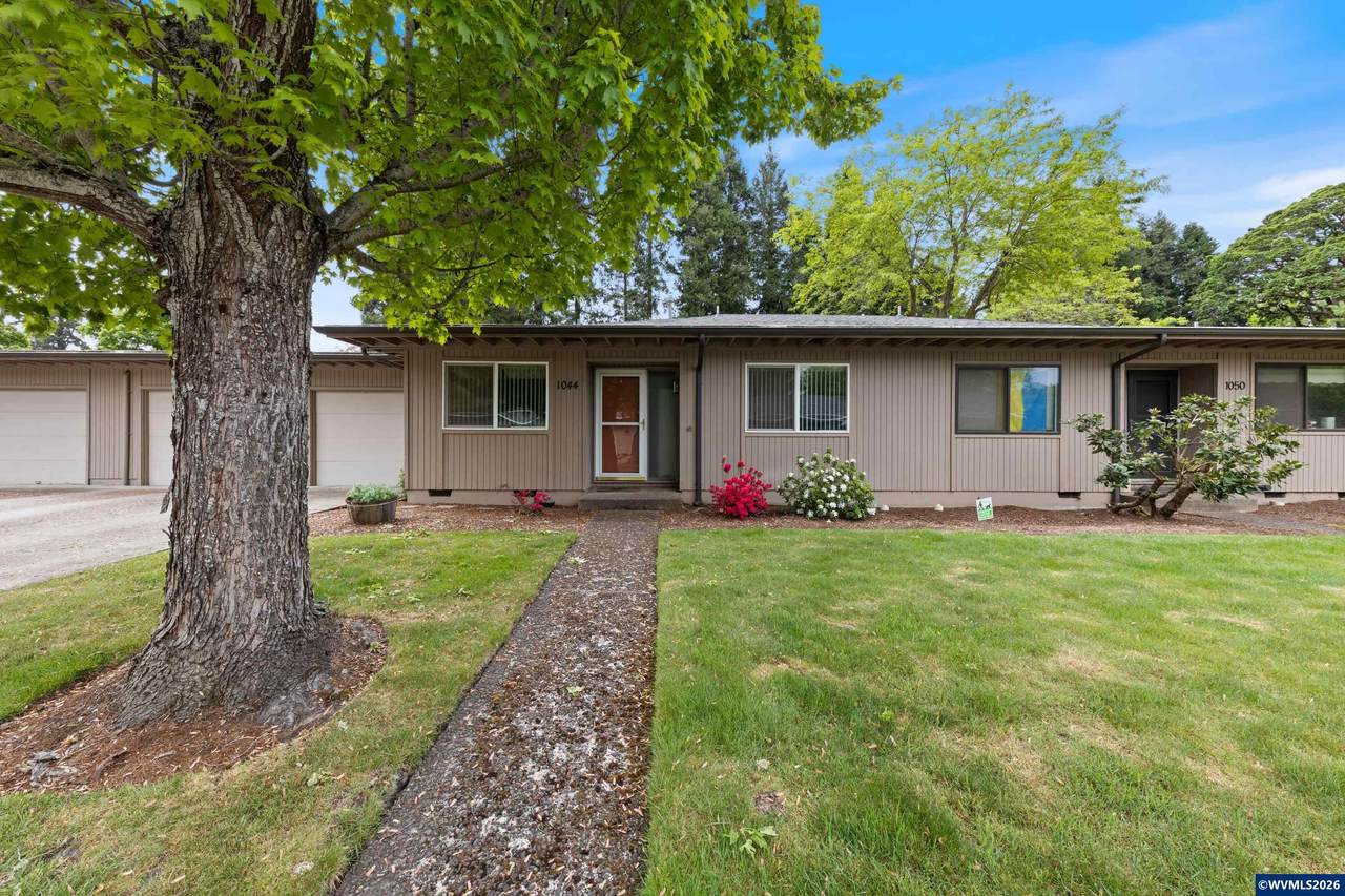 1044 Chestnut St - Photo 1