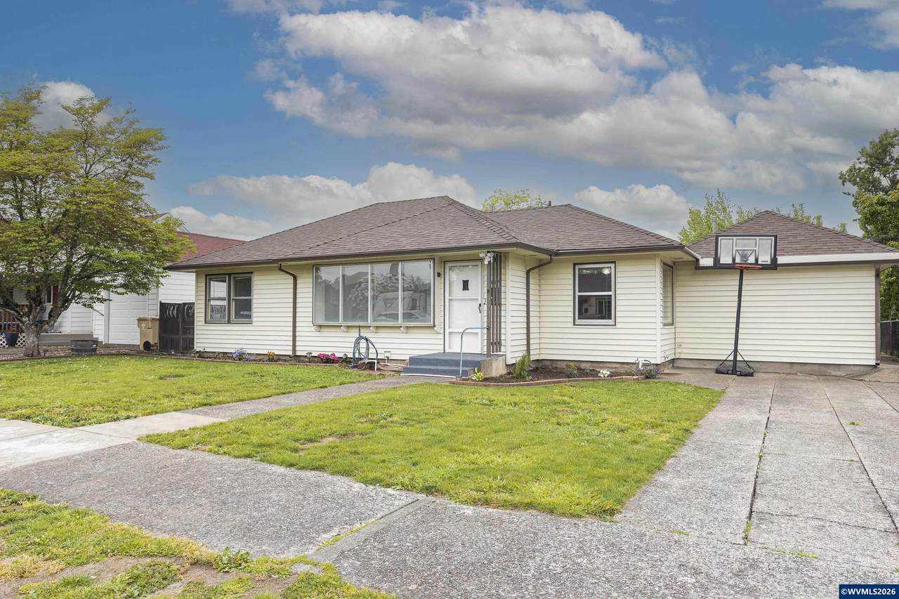 591 Harden Dr - Photo 1