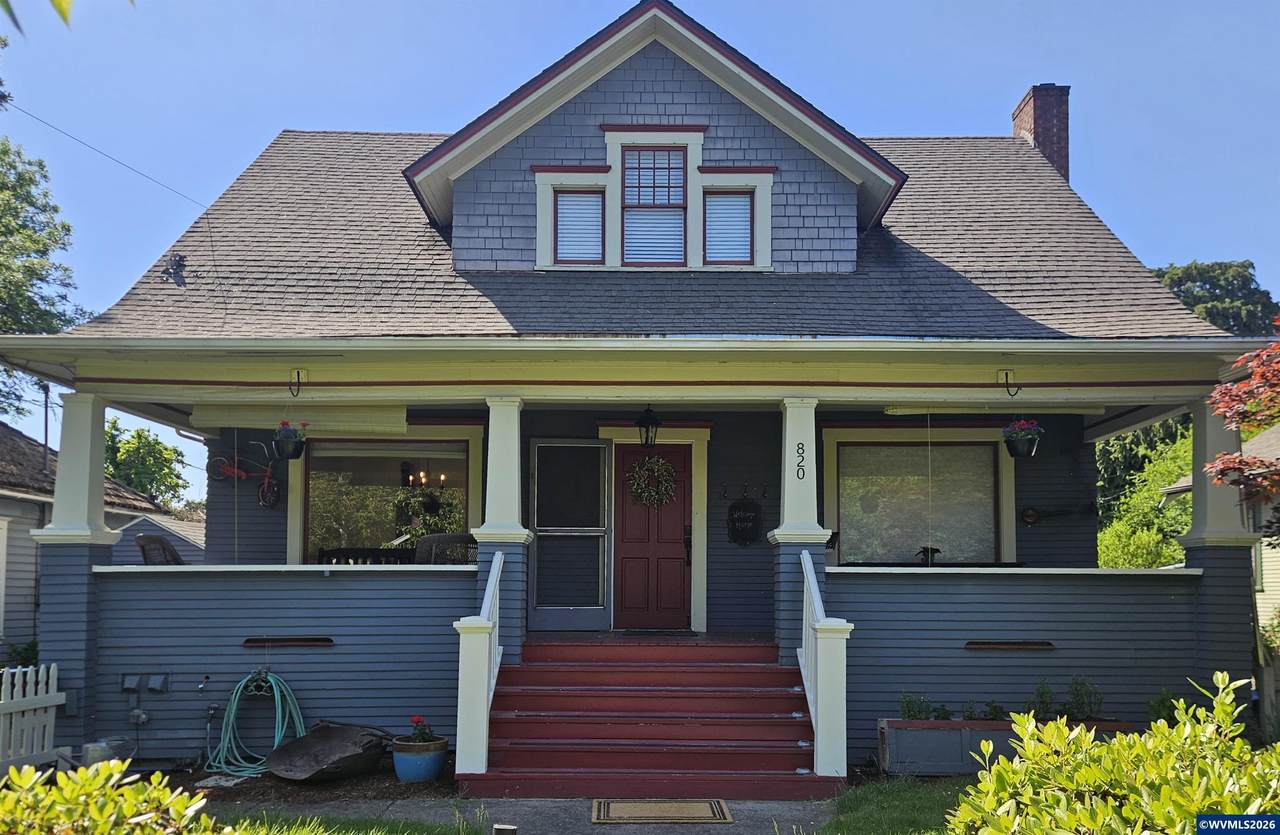 820 5th St - Photo 1