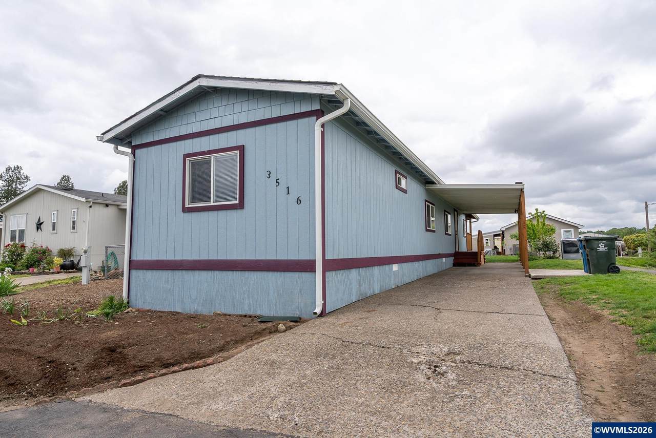 3516 Turner - Photo 1