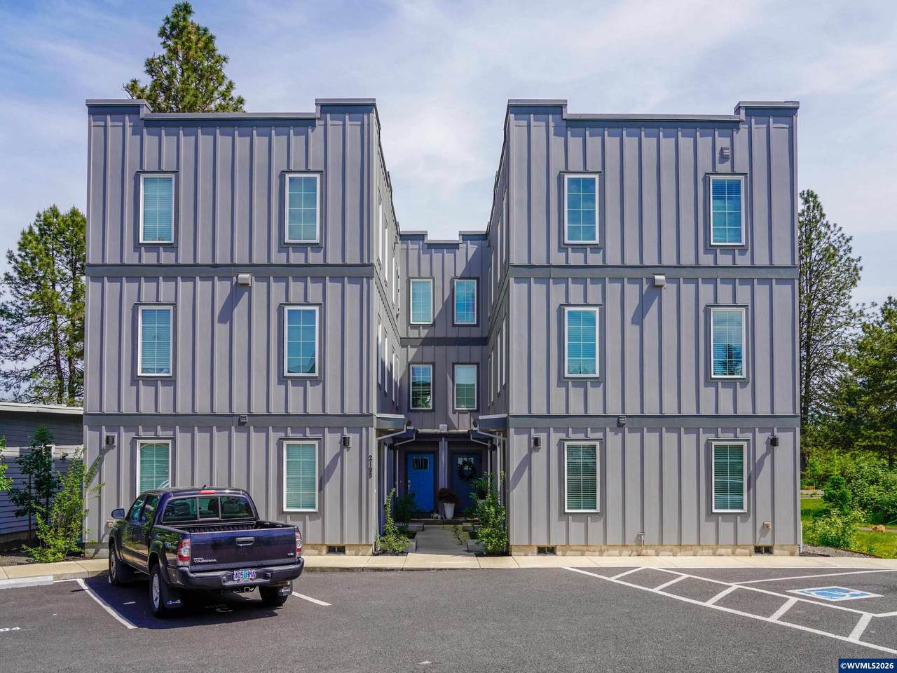 2195 Audubon - Photo 1