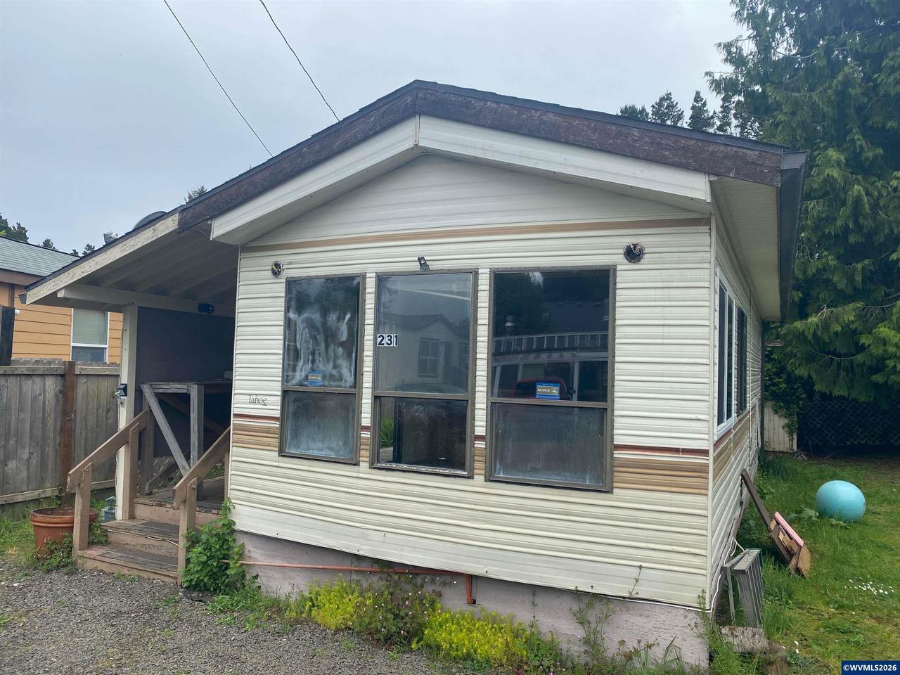231 Neptune Av - Photo 1