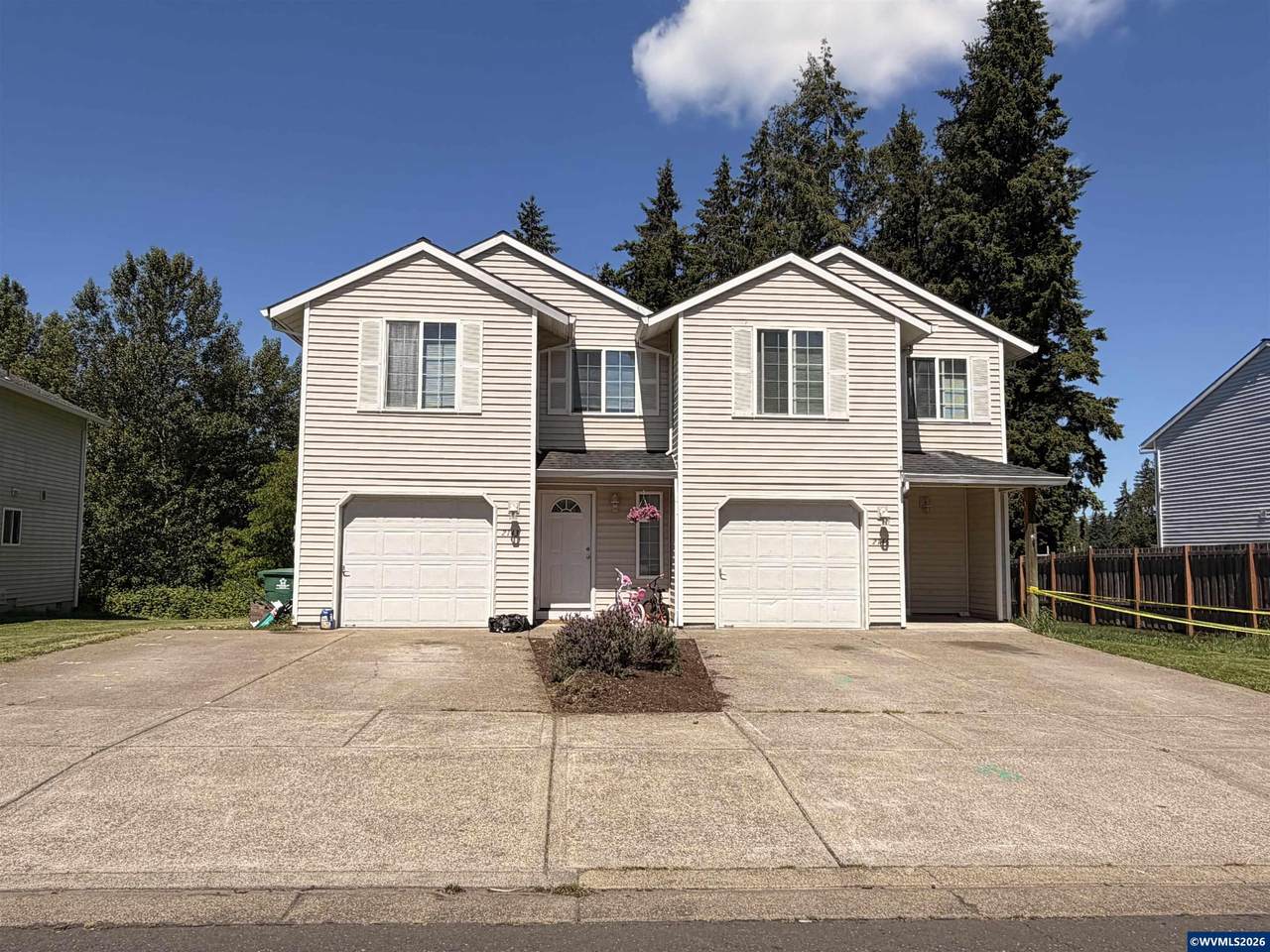 2143-2145 Dorsey - Photo 1