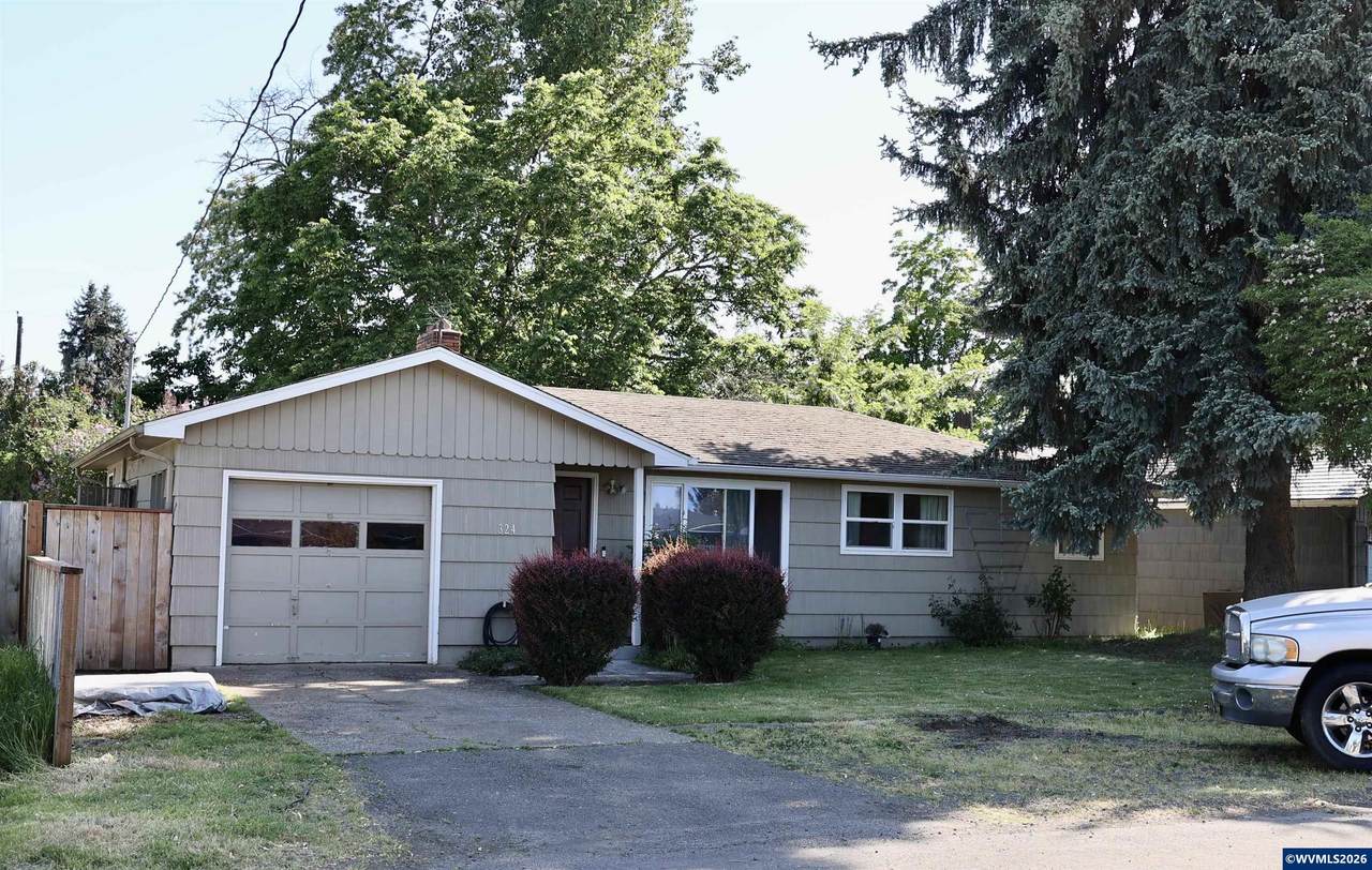 324 Sandy Dr - Photo 1