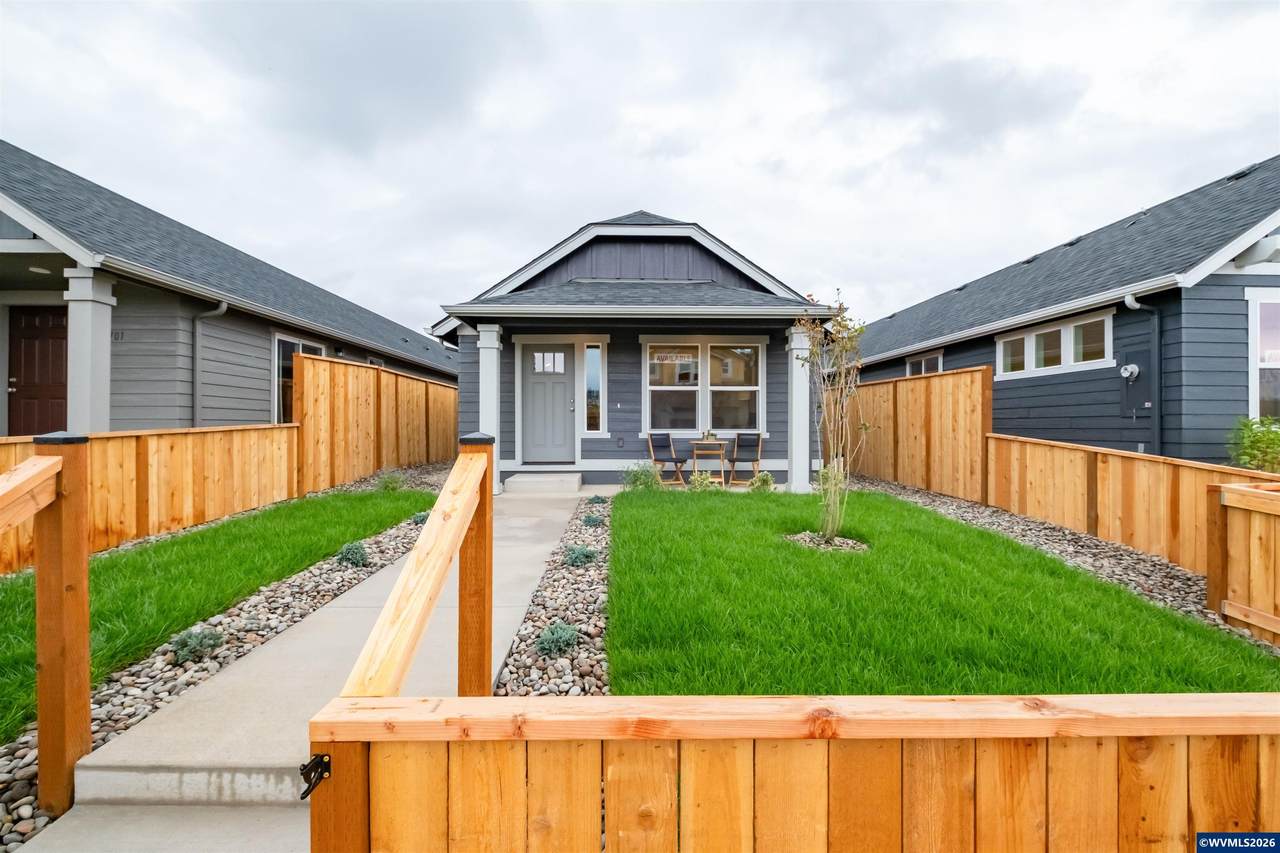 4740 Harrier St - Photo 1