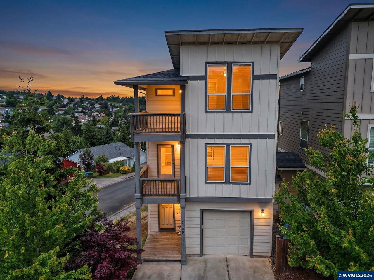 3189 Samanna Av - Photo 1