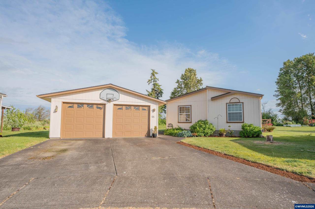 34505 Riverside #44 - Photo 1