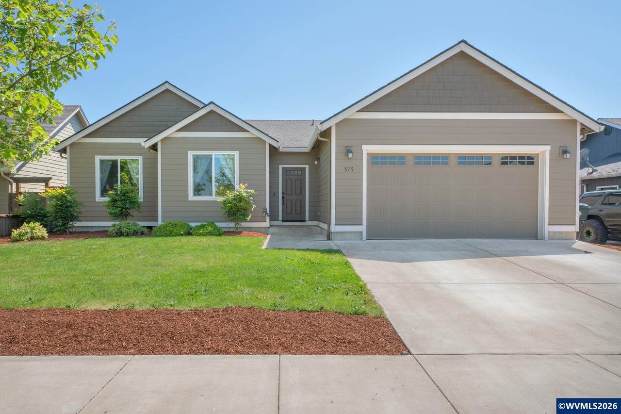 575 Egret Av - Photo 1