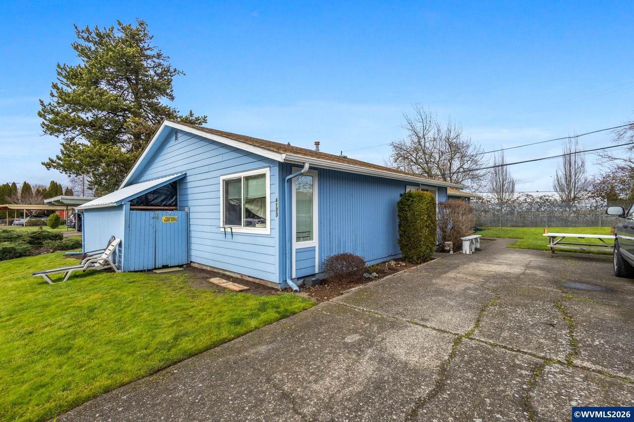 4133 Campbell - Photo 1