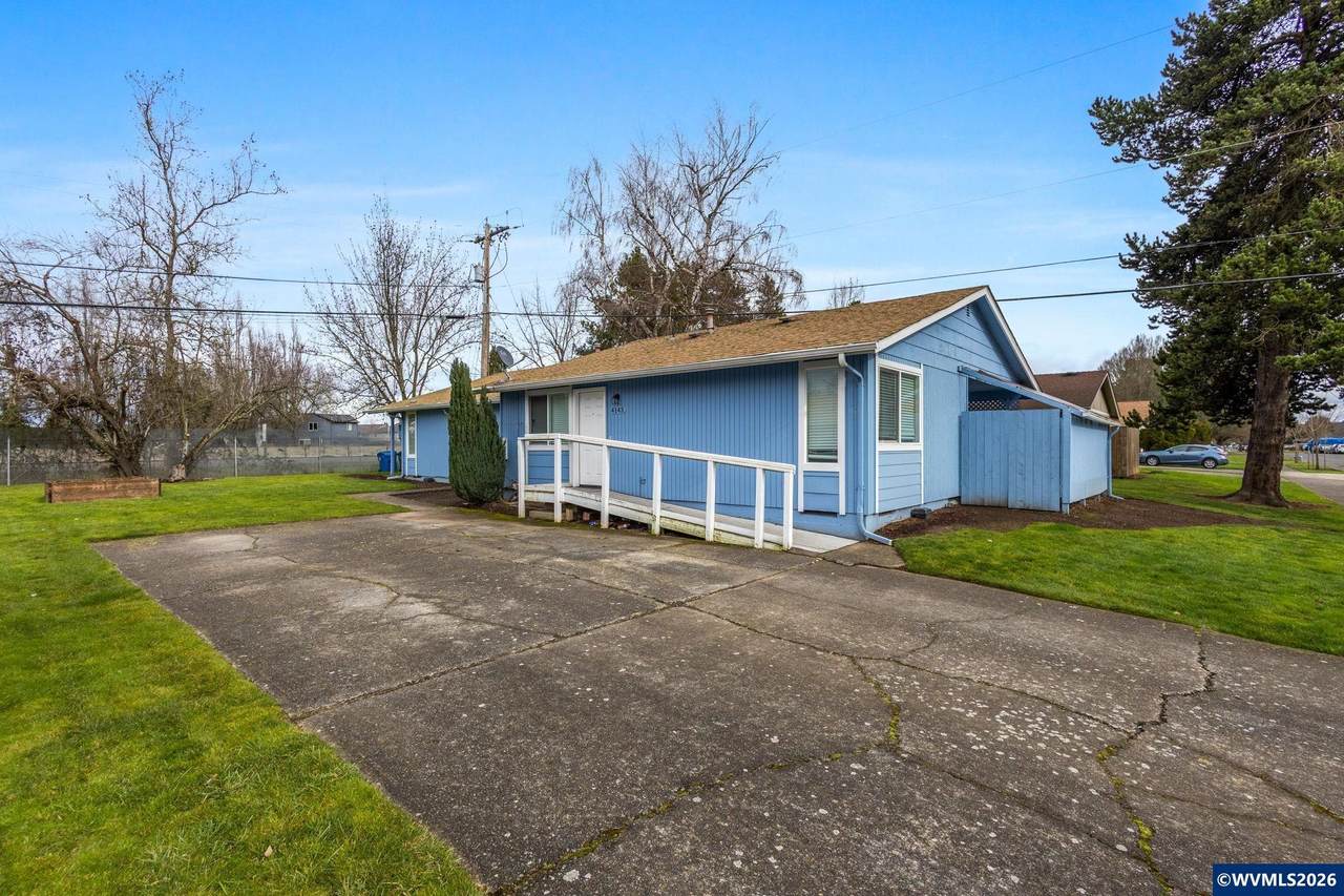 4143 Campbell - Photo 1