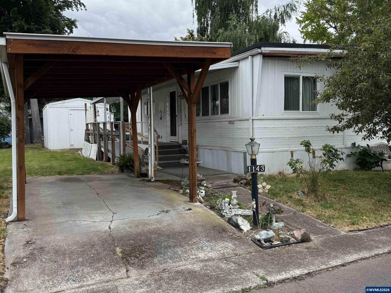 1143 Chemawa - Photo 1