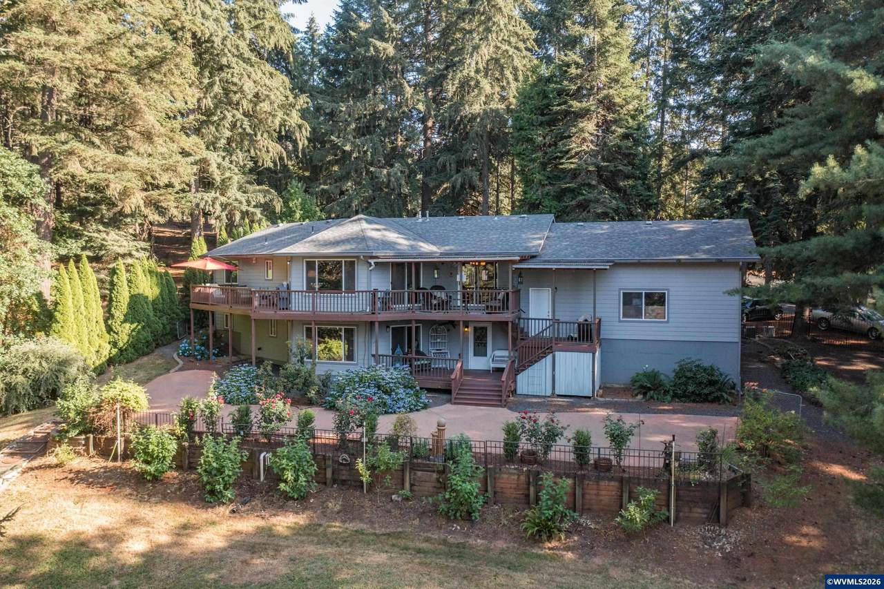37215 Agate Dr - Photo 1