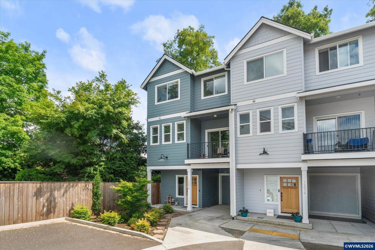 12076 Harold St - Photo 1