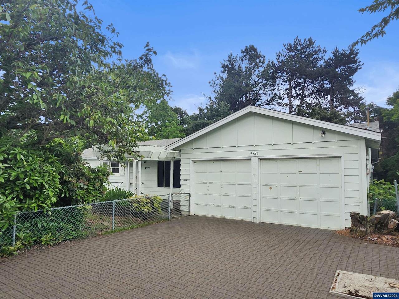 4926 Pullman Av - Photo 1