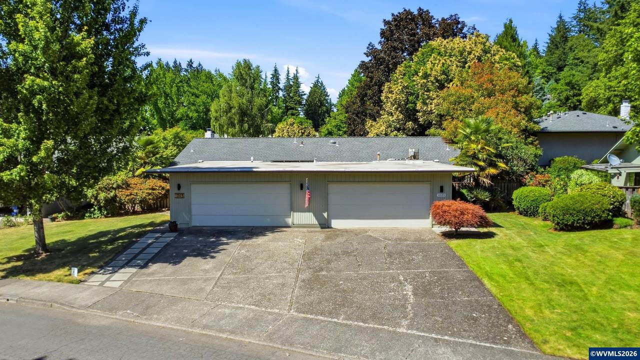 1035 Chestnut St - Photo 1