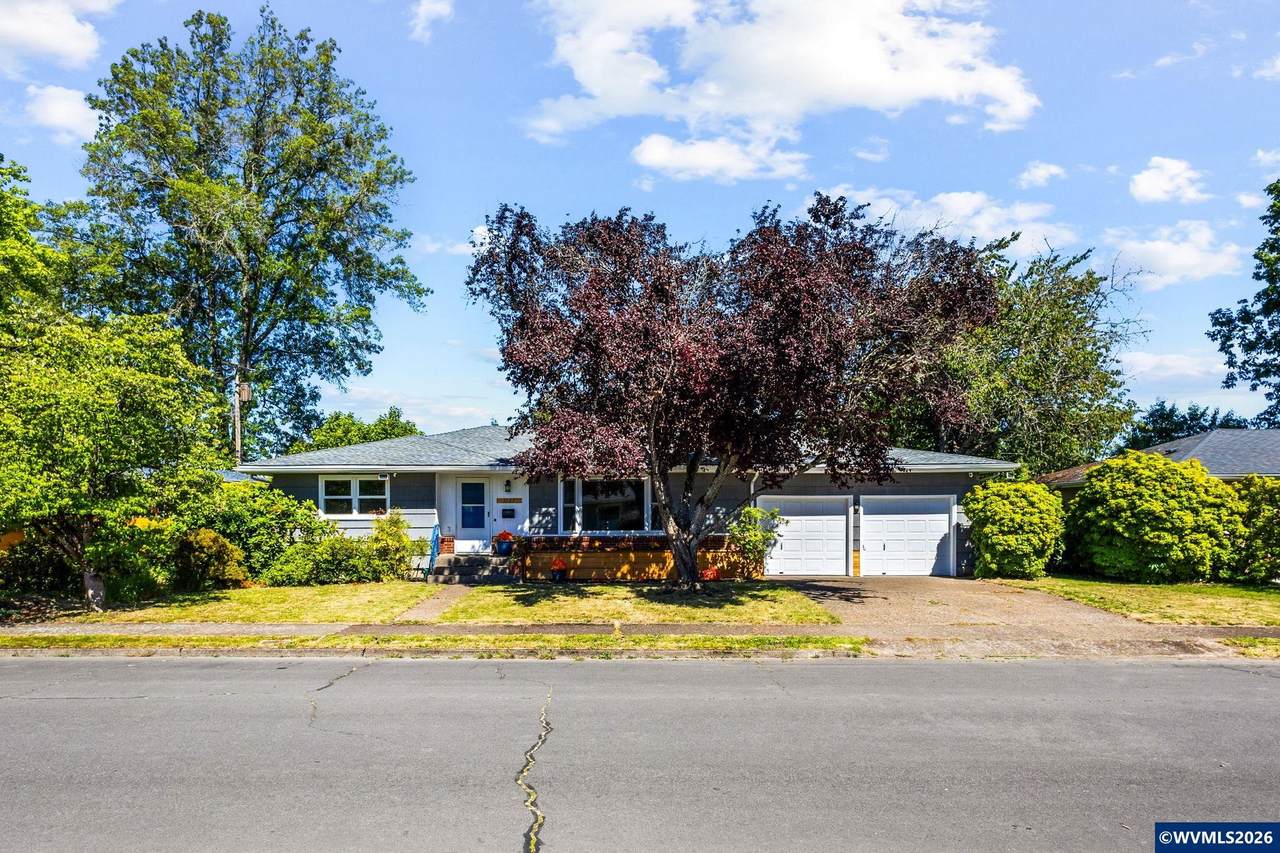 1127 18th St - Photo 1