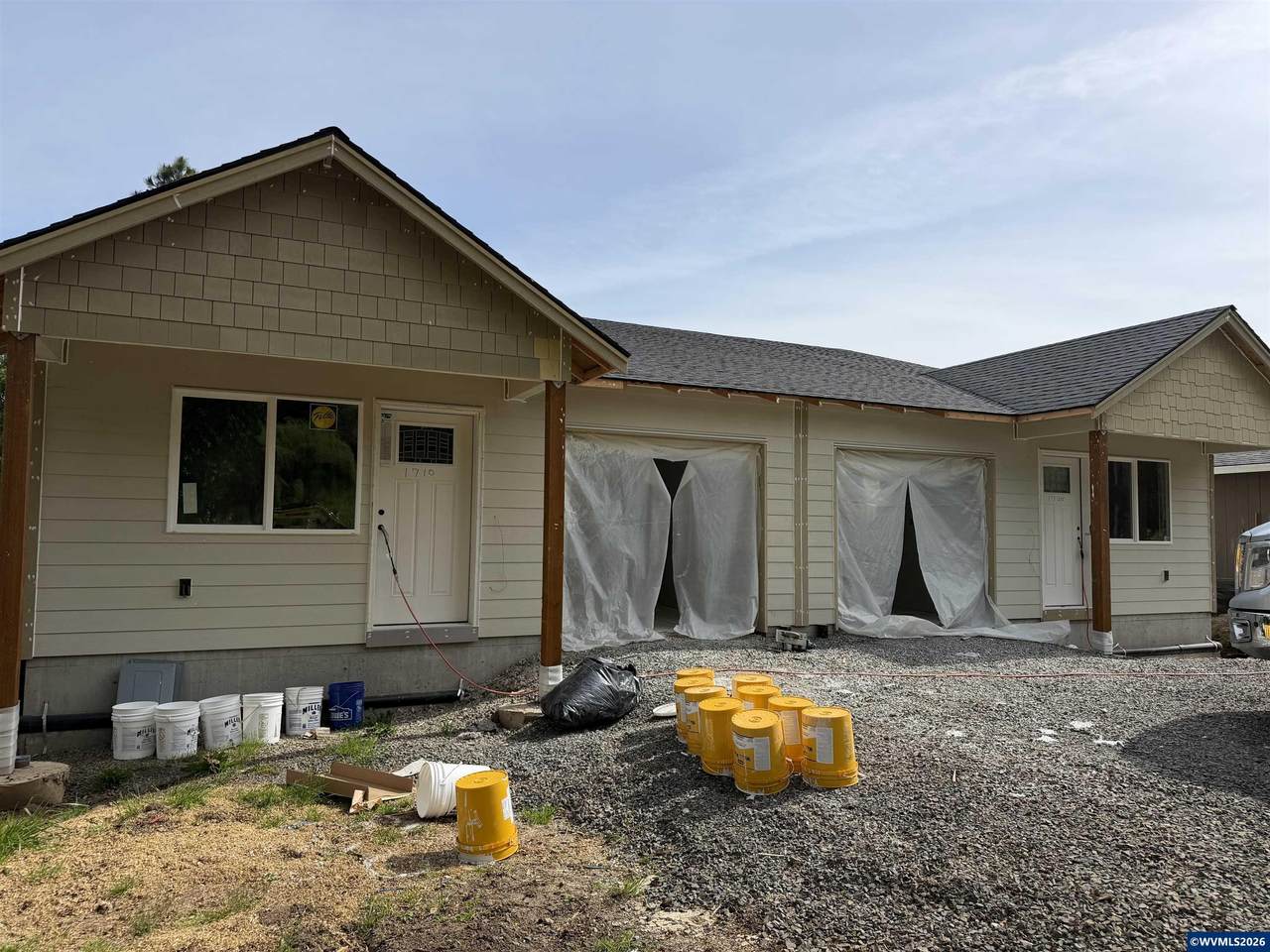 1710 Cedar St - Photo 1