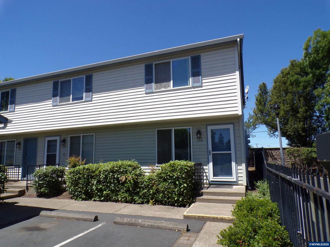 4792 Lancaster  #100 Dr - Photo 1