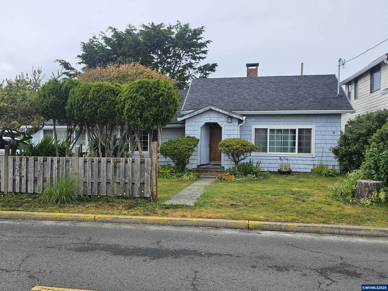 1421 17th St - Photo 1